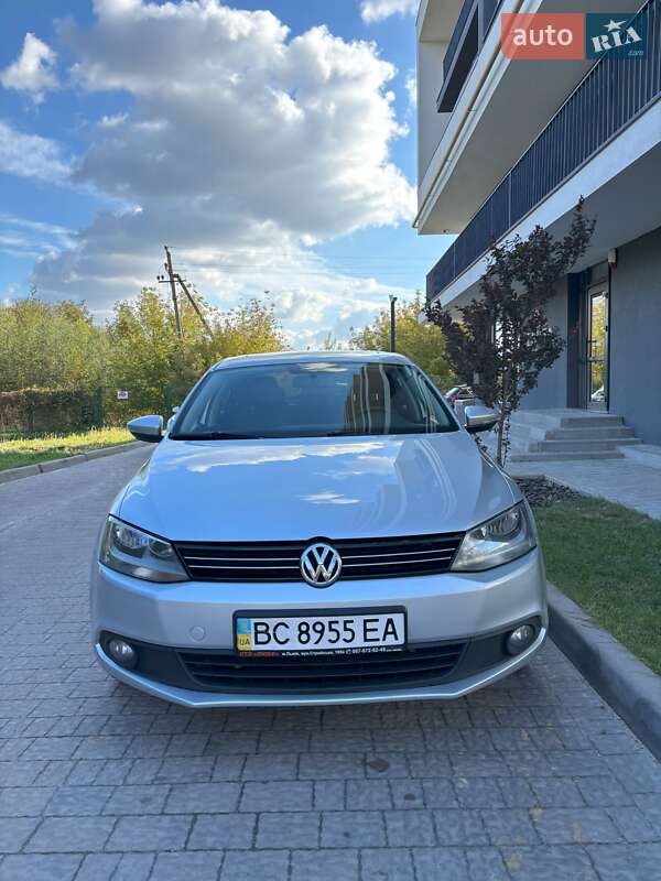 Volkswagen Jetta 2012