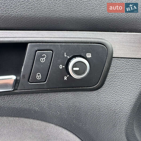 Volkswagen Touran 2011