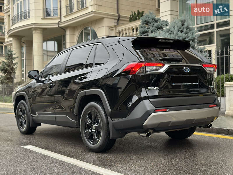 Toyota RAV4 2023