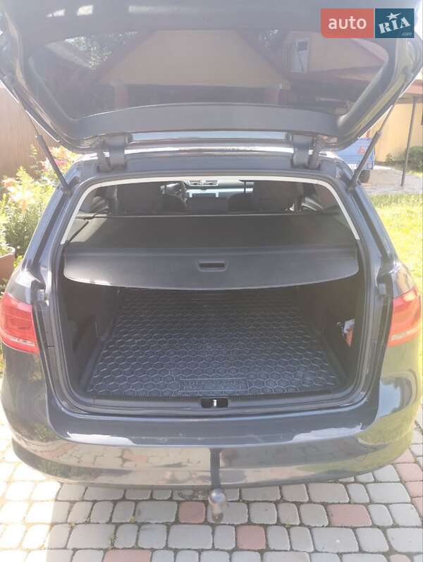 Volkswagen Passat 2011