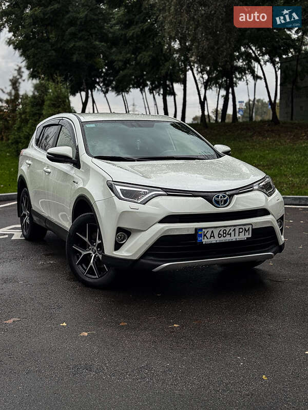Toyota RAV4 2017