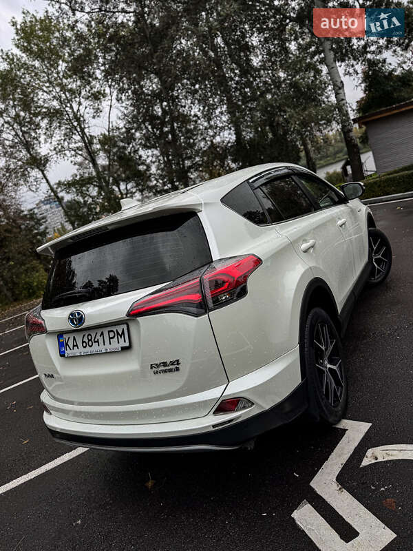 Toyota RAV4 2017