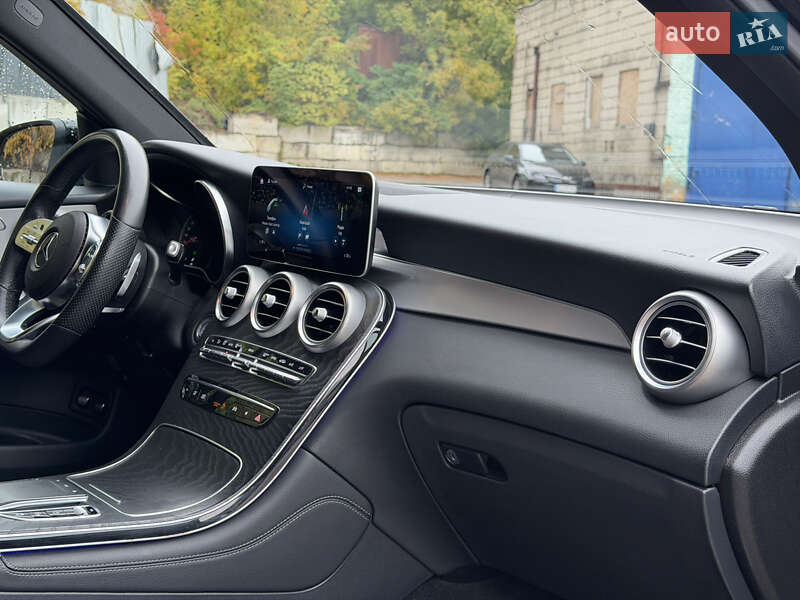 Mercedes-Benz GLC-Class 2020