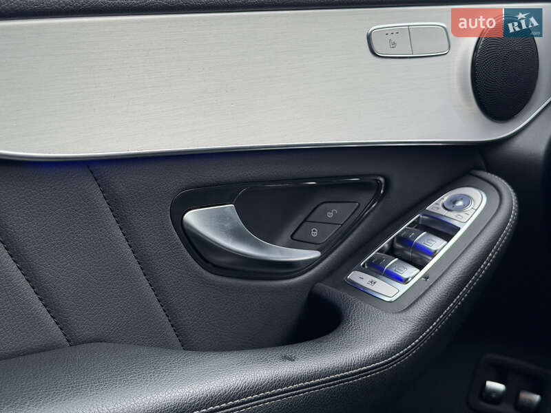 Mercedes-Benz GLC-Class 2020