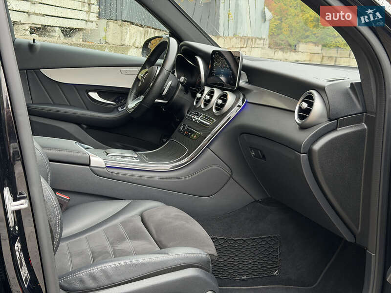 Mercedes-Benz GLC-Class 2020