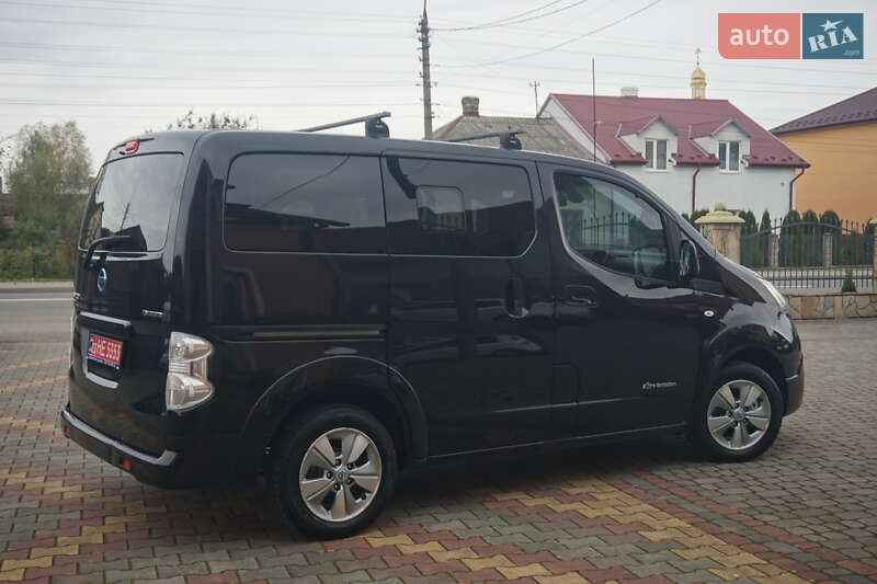 Nissan e-NV200 2016