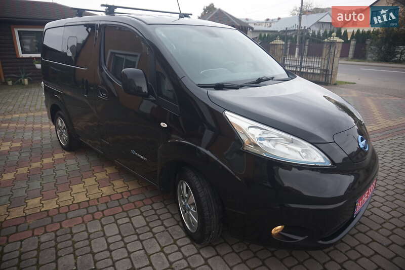 Nissan e-NV200 2016