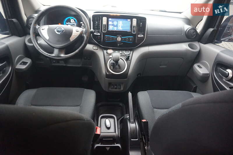 Nissan e-NV200 2016