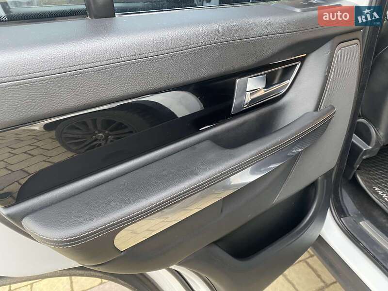 Land Rover Range Rover Sport 2011