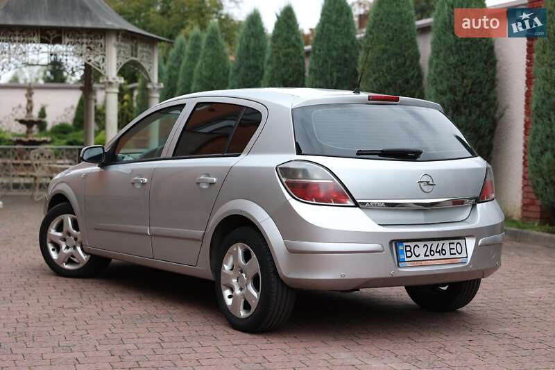 Opel Astra 2008