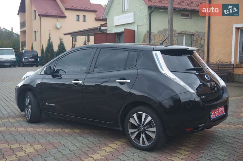 Nissan Leaf 2014