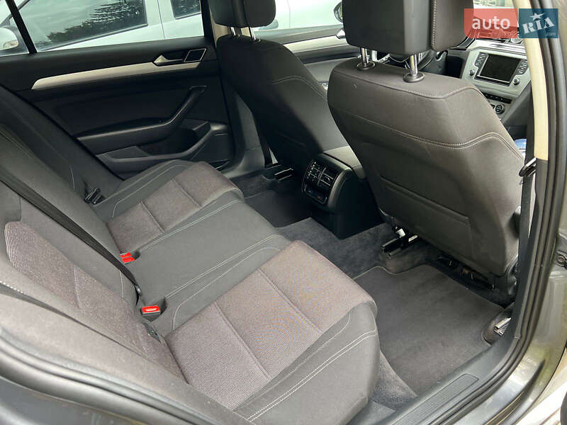 Volkswagen Passat 2016