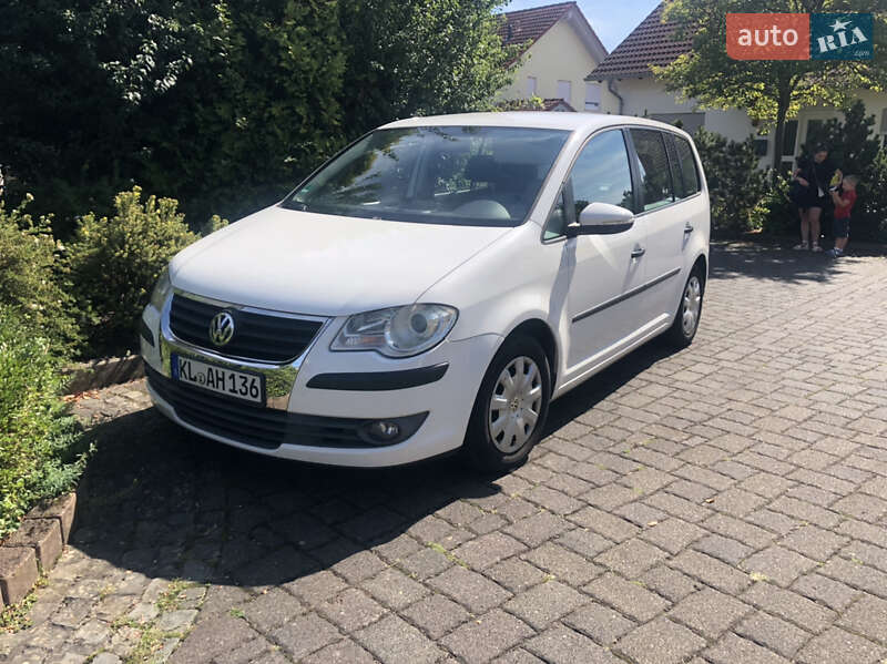 Volkswagen Touran 2009