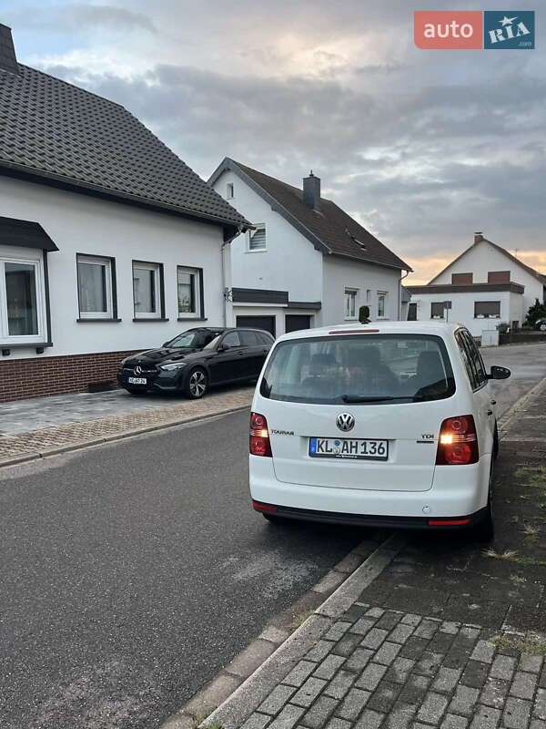 Volkswagen Touran 2009