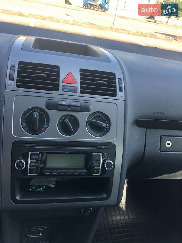 Volkswagen Touran 2009