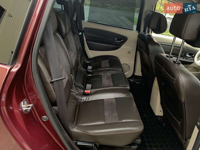Renault Grand Scenic 2014