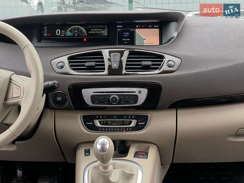 Renault Grand Scenic 2014