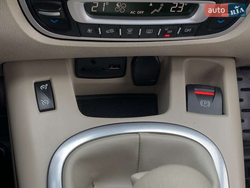 Renault Grand Scenic 2014