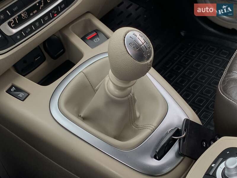 Renault Grand Scenic 2014