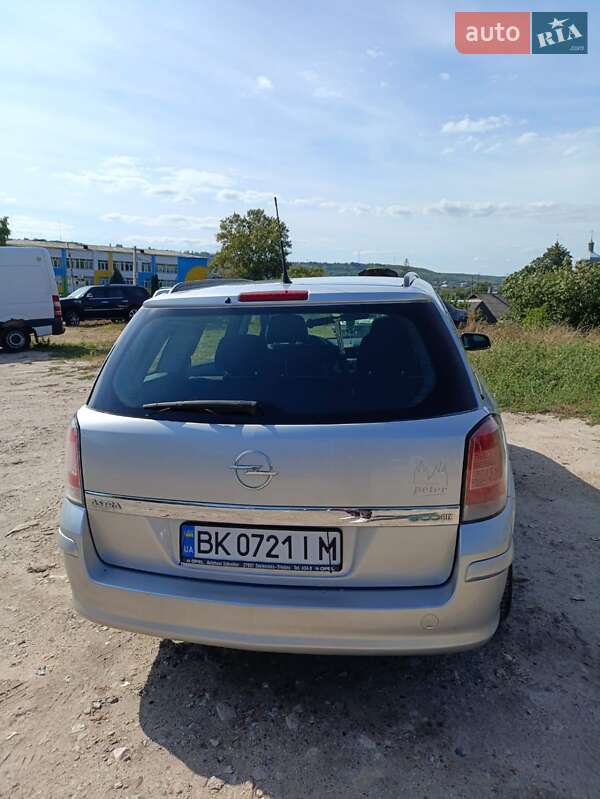 Opel Astra 2008