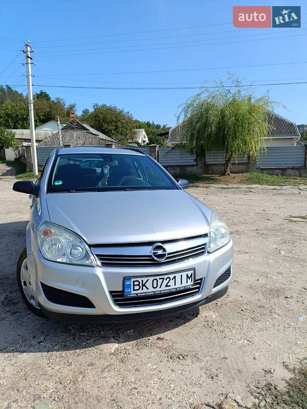 Opel Astra 2008
