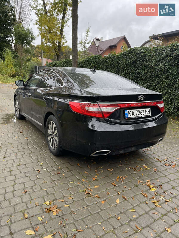 Hyundai Grandeur 2016