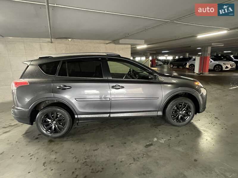 Toyota RAV4 2016