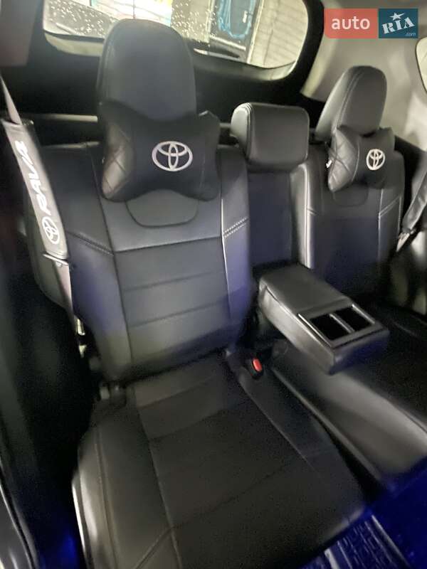 Toyota RAV4 2016