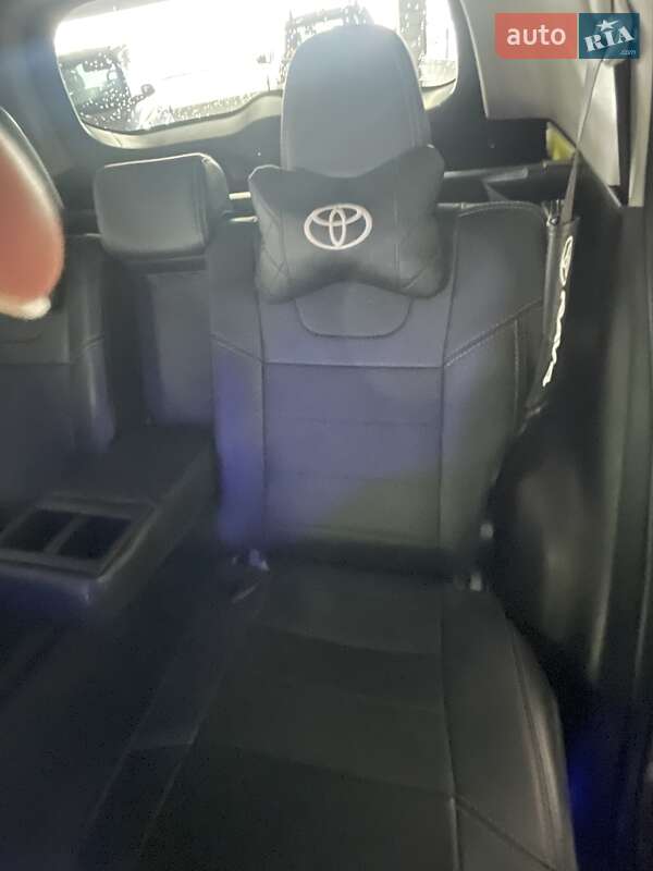Toyota RAV4 2016