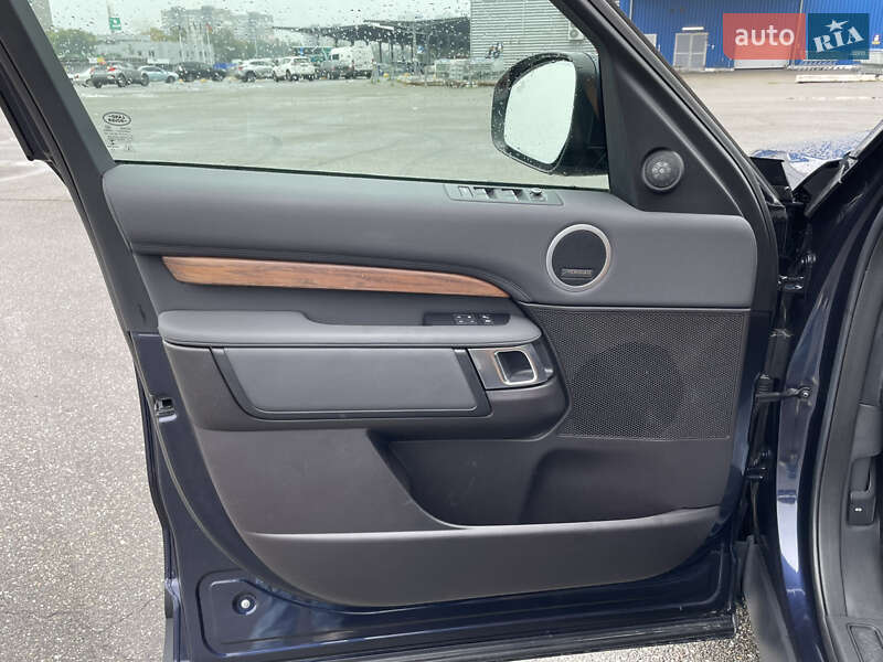 Land Rover Discovery 2018