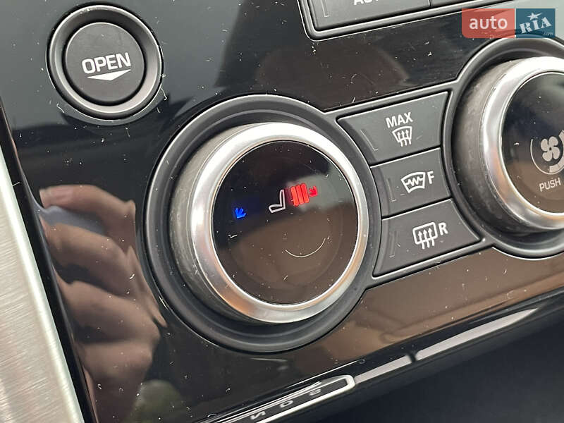 Land Rover Discovery 2018