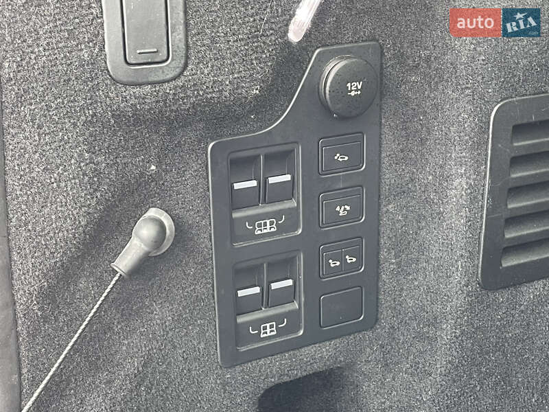 Land Rover Discovery 2018