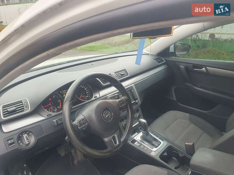 Volkswagen Passat 2012