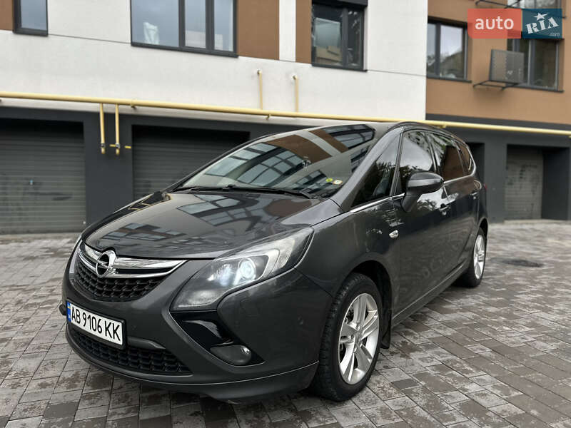 Opel Zafira 2012