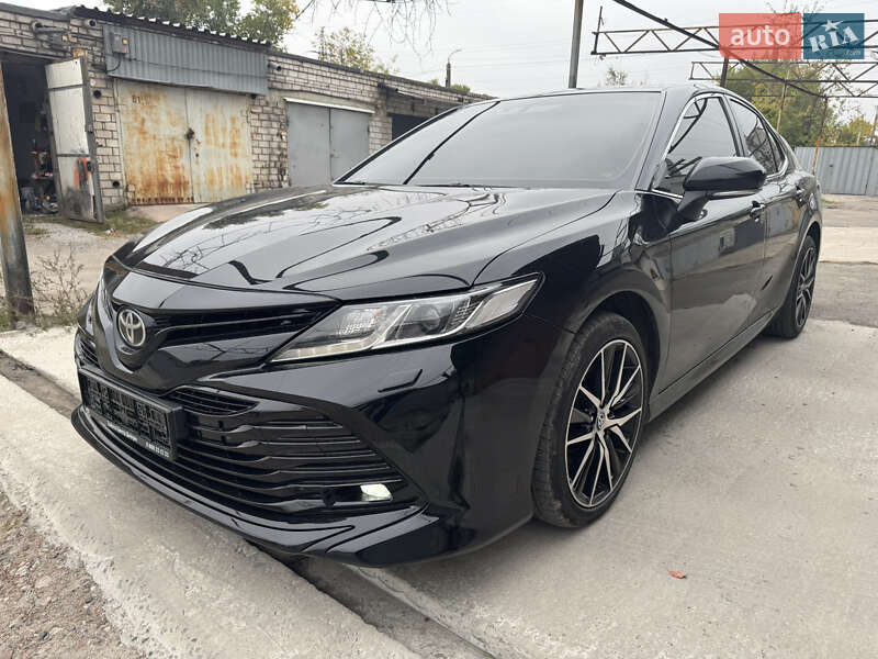 Toyota Camry 2020