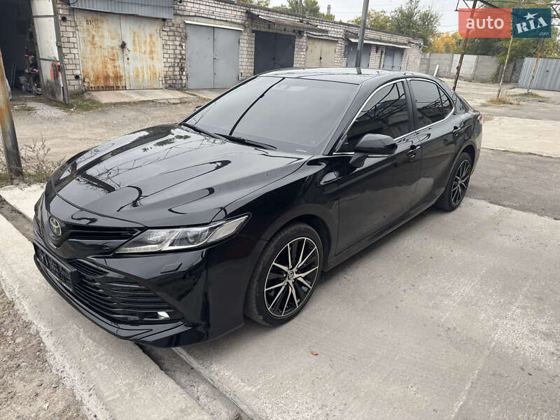 Toyota Camry 2020