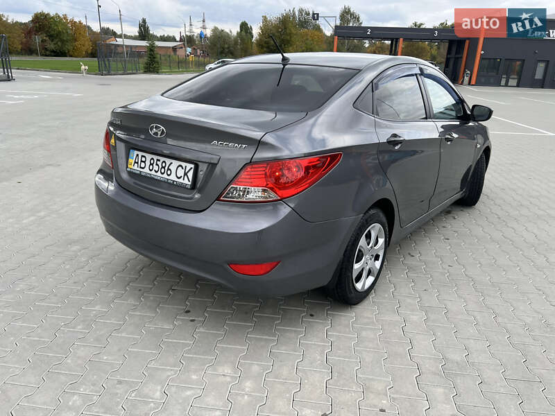 Hyundai Accent 2013
