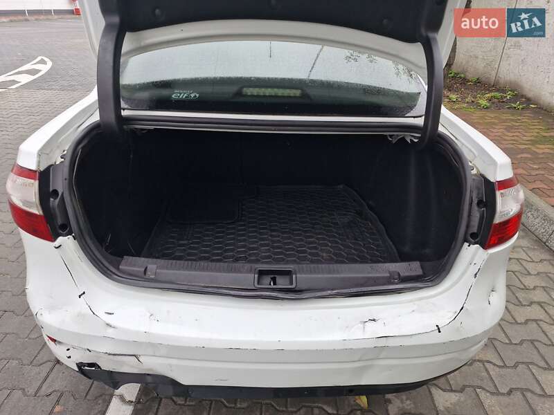 Renault Fluence 2011