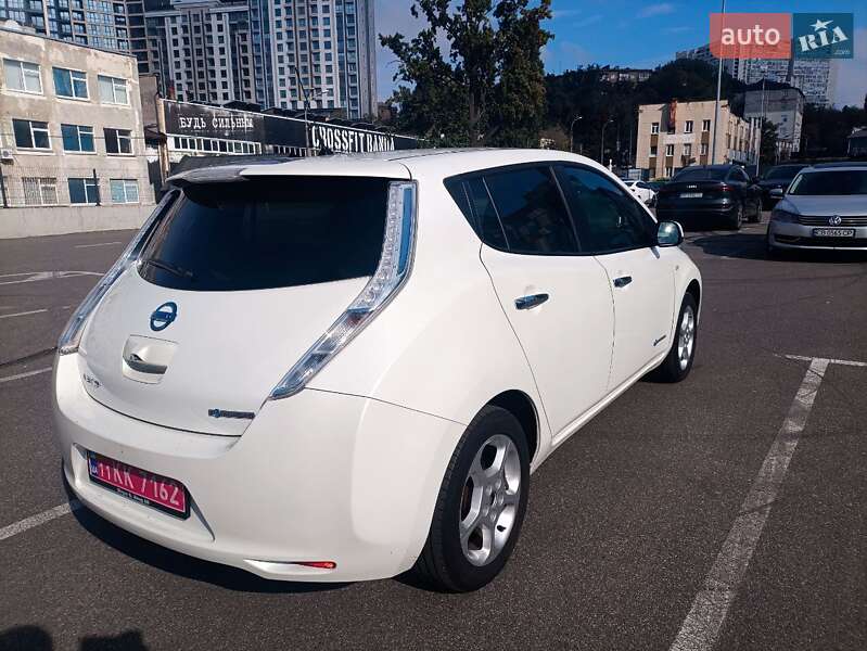 Nissan Leaf 2016