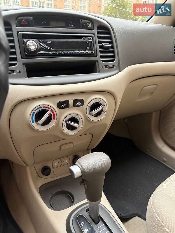 Hyundai Accent 2008