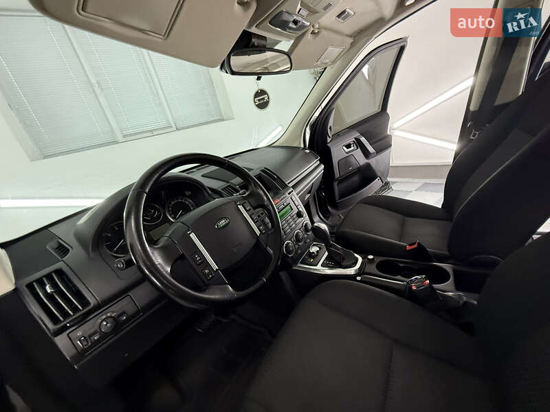 Land Rover Freelander 2011