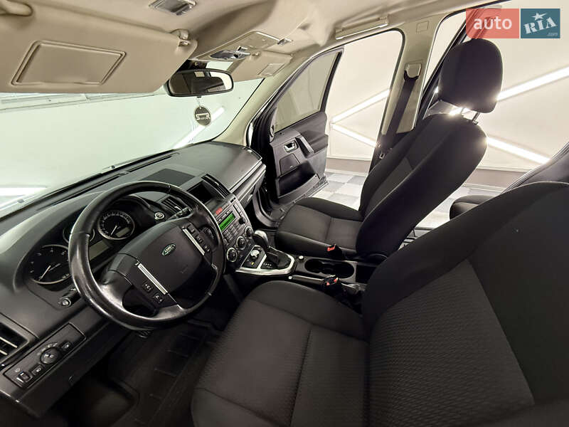 Land Rover Freelander 2011