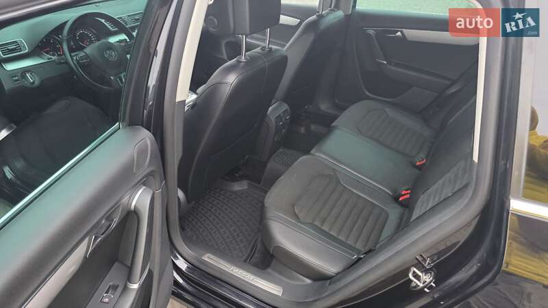 Volkswagen Passat 2011