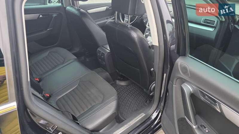 Volkswagen Passat 2011