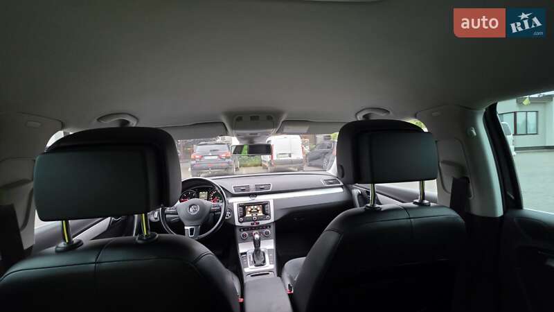 Volkswagen Passat 2011