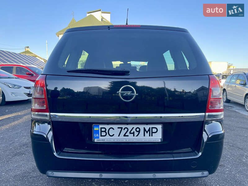 Opel Zafira 2010