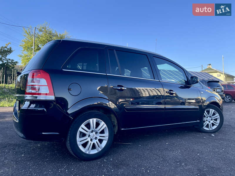 Opel Zafira 2010