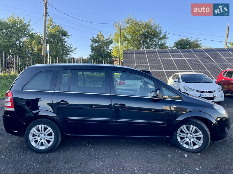 Opel Zafira 2010