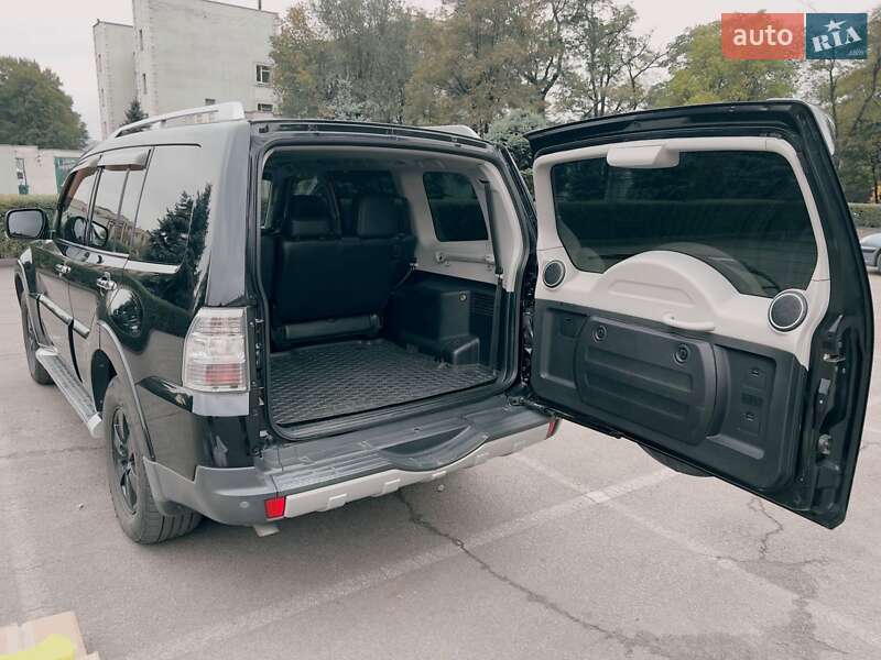 Mitsubishi Pajero Wagon 2008