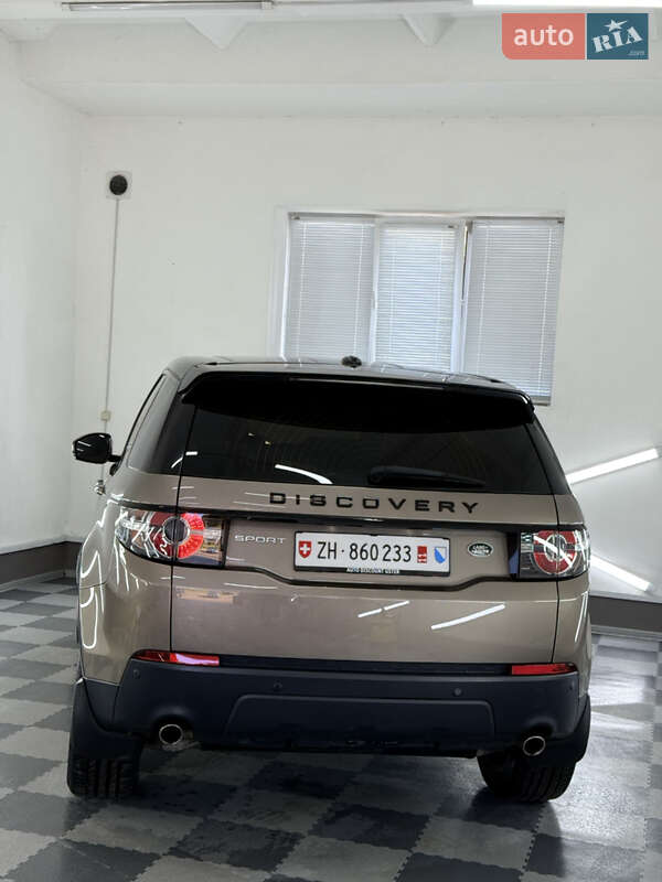 Land Rover Discovery Sport 2015